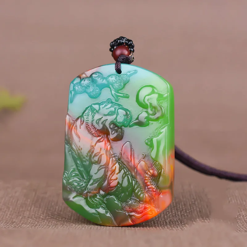Men'S Fashion Necklaces - Chinesische Natürliche Farbe Jade Tiger Anhänger